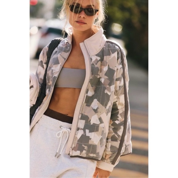 NWT Free People Pippa Packable Puffer Jacket Confetti FP Movement Medium - Picture 9 of 11